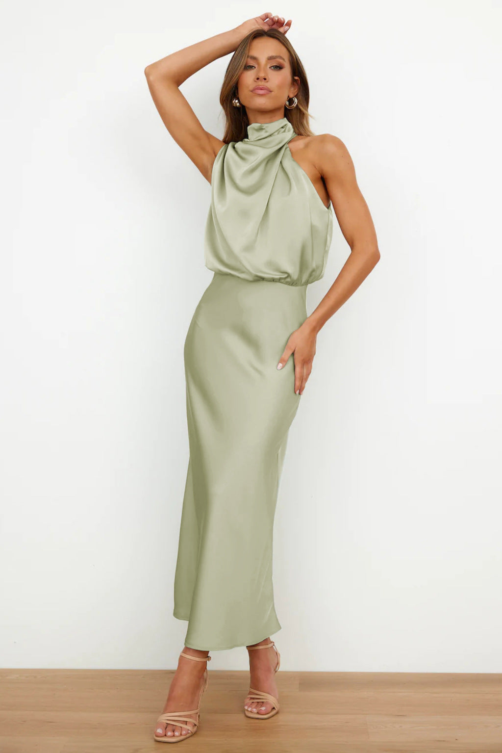 Lydia | Long dress with halter neck