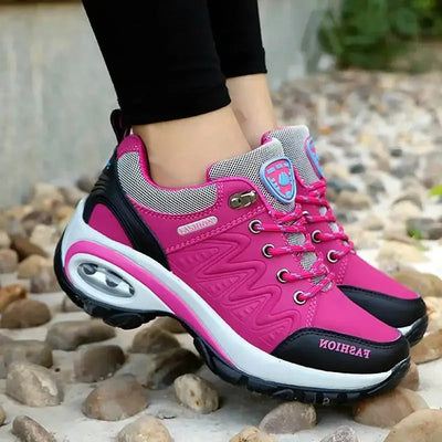 Comfort Hiking Sneaker